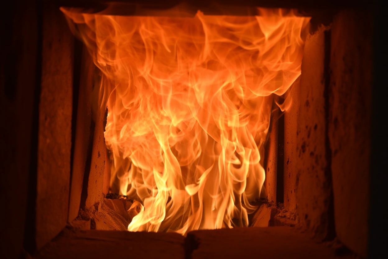 Combustion chamber fire inside an industrial incinerator
